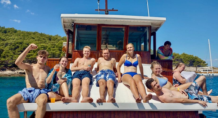 Boottocht relaxen op de boot Boottocht relaxen op de boot